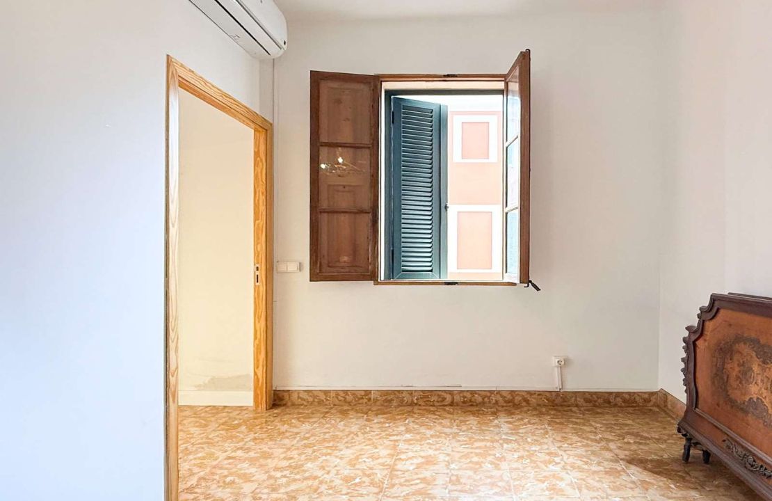 Casa de pueblo con jardín y casa de invitados en Sa Pobla en venta